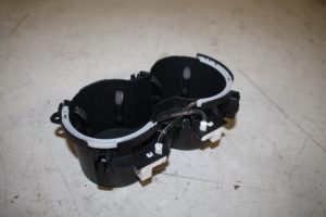 17822477 – 8W0862533A6PS – Getränkehalter