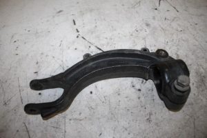 17812999 – 8R0413038C – Schokdempervork rechts-voor