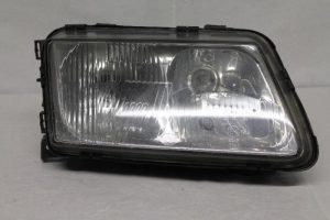 17786082 – 8L0941004 – Koplamp rechts