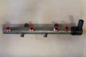 17793952 – 059130090AB – Kraftstoffverteiler