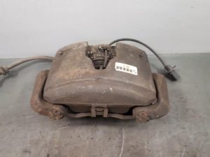 22323584 – 8K0615123B – Remklauw (Tang) links-voor