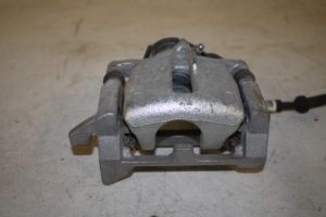 17822202 – 8K0615403E – Remklauw (Tang) links-achter