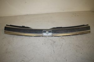 17806082 – 4G98644834PK – Abdeckung Stürmer Keil hinten