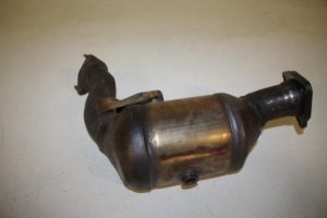 17818274 – 4G0254250K – Katalysator