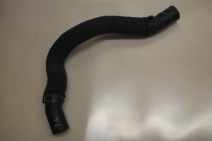 17800001 – 4G0121109AK – Radiator hose