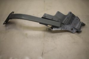 17799802 – 4H0821136F – Stütze (sonstige)