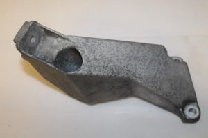 17793755 – 8E0199307A – Motorsteun