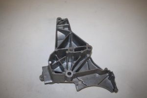 17817479 – 077121235A – Stütze (sonstige)