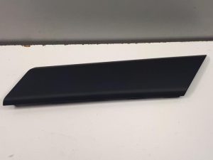 18047698 – 5G0868040A81U – Abdeckung Armlehne rechts