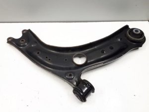 20332198 – 5Q0407151R – Front wishbone, left