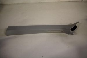 17825571 – 4K0867233D3FW – Säule links vorne