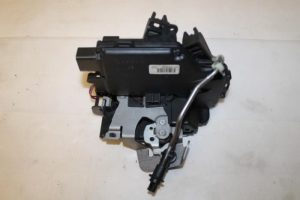 17794128 – 4B0839015G – Türschlossmechanik 4-türig links hinten