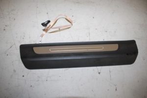 17832159 – 4M0947417 – Afdeklijst dorpel links