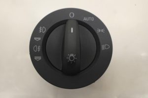 17800940 – 4F1941531D5PR – Licht Schalter