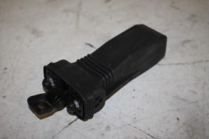 17823097 – 8Y0837249 – Deurvanger 4Deurs links-voor