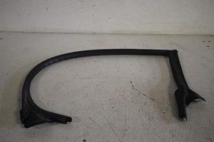 17810563 – 4G8845353J – Front door seal 4-door, left