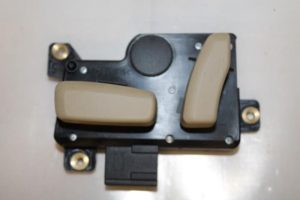 17793816 – 4E9959765E8C1 – Sitzverstellung Schalter