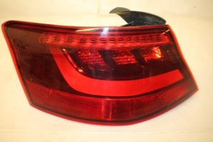 17798497 – 8V3945095A – Rücklicht links