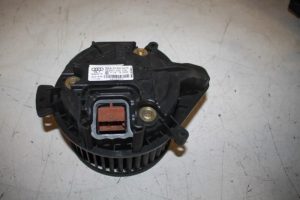 17831623 – 8E2820021E – Heating and ventilation fan motor