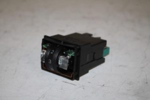 17831686 – 8E09635635PR – Sitzheizung Schalter