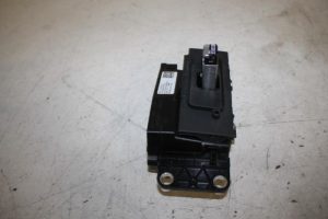 17812949 – 4H1927731A – Selectiehendel automaat