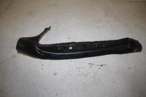 17823899 – 8T0821111A – Spatbord Lijst