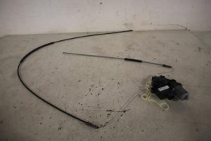 17824908 – 8W9863560 – Motor für Gepäckabdeckung rechts