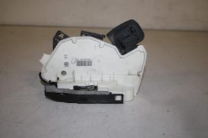 17828750 – 5K4839015Q – Türschlossmechanik 4-türig links hinten