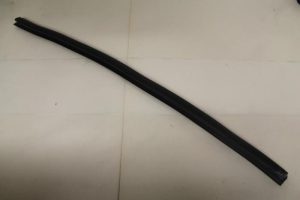 17794857 – 8R0839479B – Portierlijst