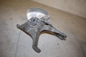 17821293 – 4H0399114E – Gearbox mount