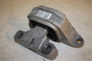 17819522 – 1S0199262 – Motorsteun