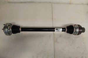 17794246 – 8K0501203M – Aandrijfas links-achter