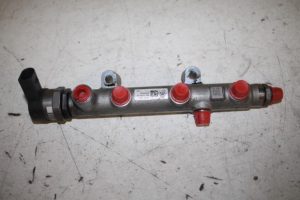 17812115 – 059130090CR – Kraftstoffverteiler