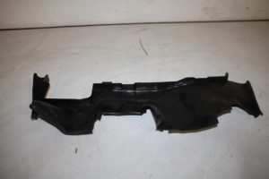 17827010 – 8U0121284C – Luchtgeleider