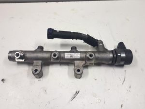18112984 – 059130090CS – Fuel distributor
