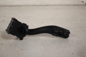 17831107 – 8E0953503B4PK – Ruitenwis Schakelaar