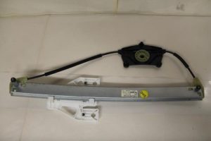 17794849 – 8R0839462B – Rear door window mechanism 4-door, right