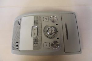 17791895 – 8T0947135BKET1 – Binnenverlichting voor