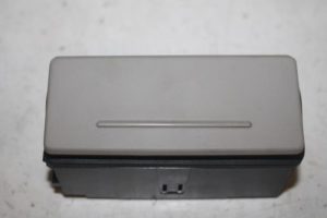 17806557 – 4B0857405B – Asbak voor