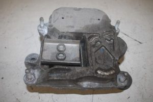 17808995 – 4G0399153A – Versnellingsbak Steun