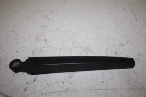 17816582 – 6R6955707B – Rear wiper arm