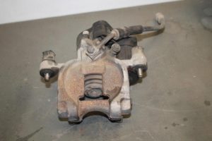 17820736 – 8V0615423 – Bremszange links hinten