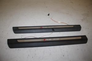 17832161 – 4M8947405B – Schwelle links