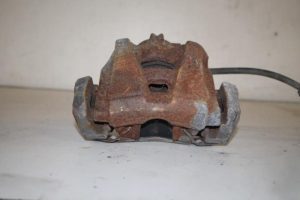 17831818 – 8K0615124C – Bremszange rechts vorne