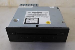 17793437 – 8X0035110 – CD Wisselaar