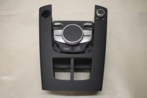 17800920 – 8V0919614E – Regeleinheit Multi Media