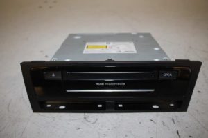 17813767 – 8R2035666E – Multi-media control unit