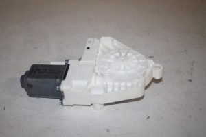17804144 – 8K0959812A – Door window motor