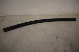 17823948 – 8T0823723B – Bonnet rubber