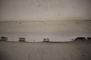 17812959 – 4H0853859EY9C – Sill, left